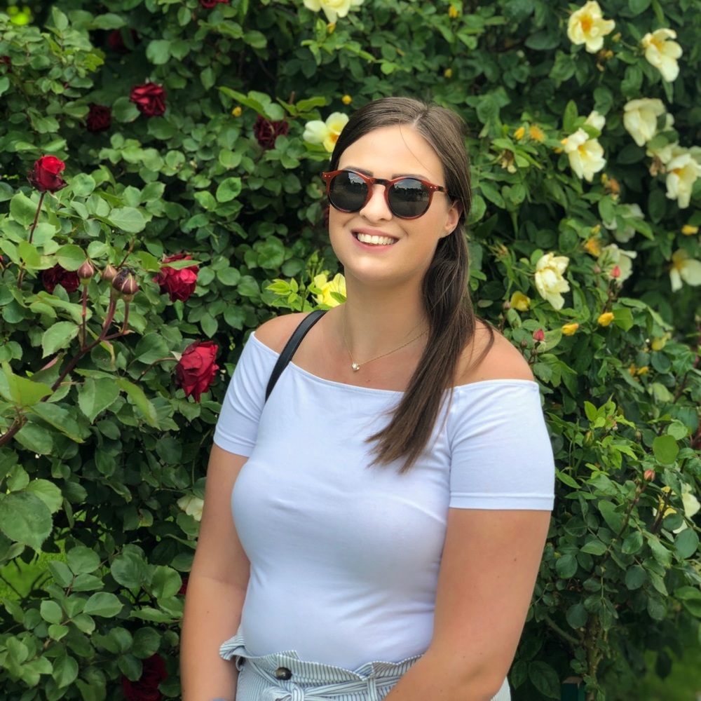 Meet your Posher, Alyson